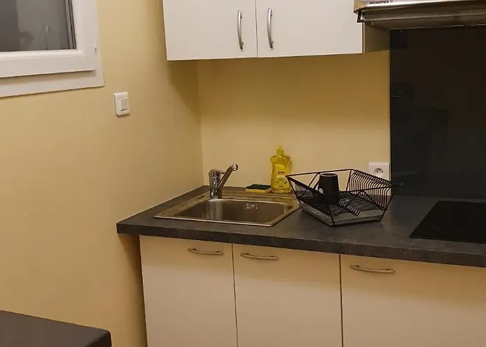 Avec Cuisine Independante A 25 Min Du Capitole *