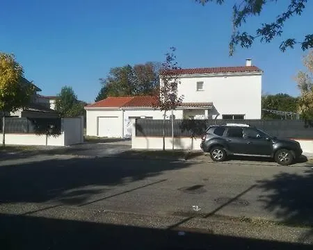 Avec Cuisine Independante A 25 Min Du Capitole *